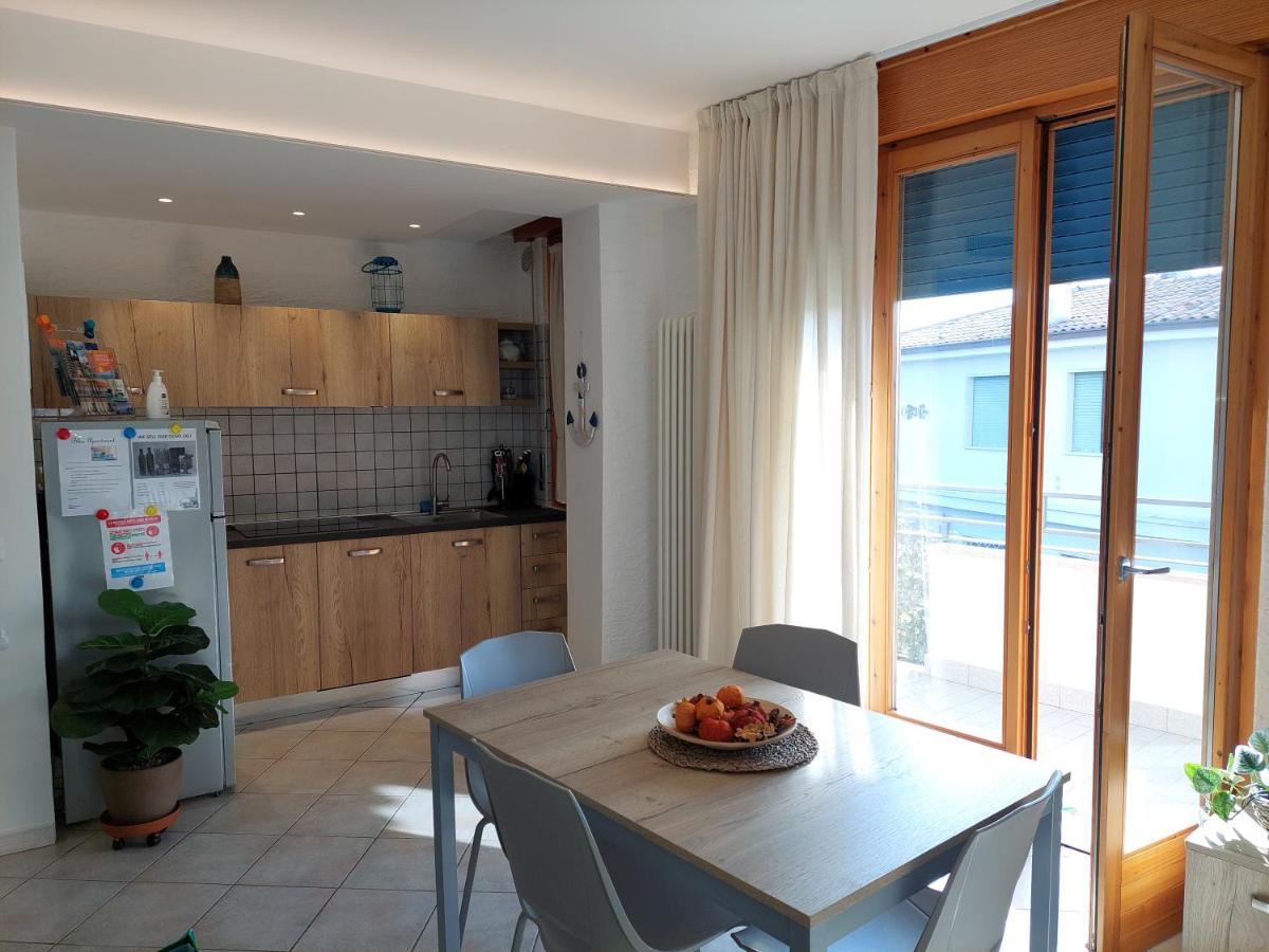 Blue Apartment - A Due Passi Dal Lago, Parcheggio Privato Лацизе Экстерьер фото